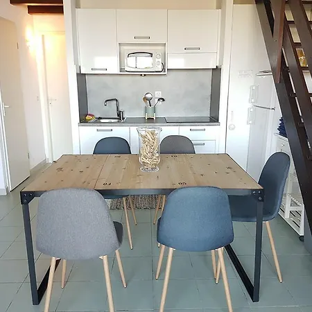 Costa D'oru شقة فندقية