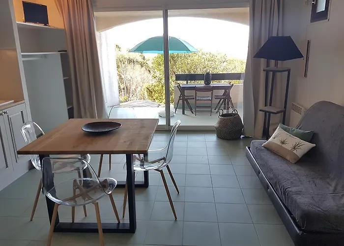 Lägenhetshotell Costa D'oru 3*